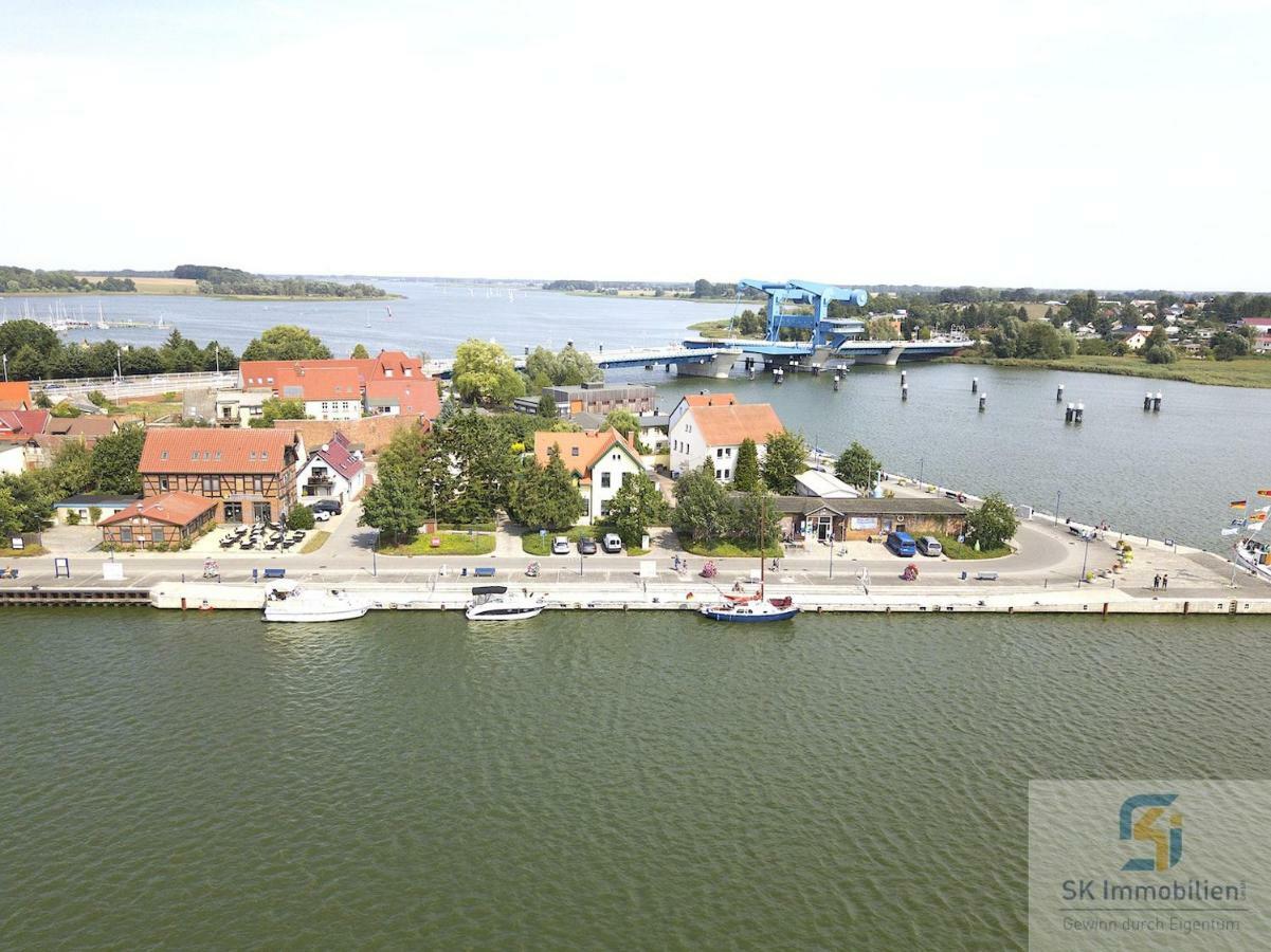 Отель Zur Schlossinsel Вольгаст Экстерьер фото